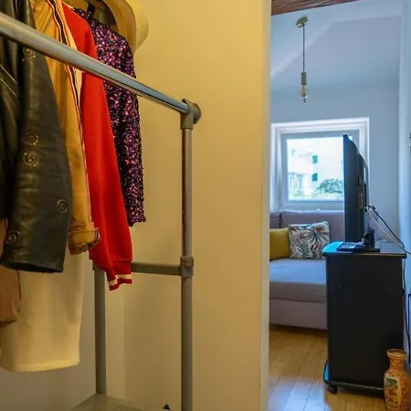 Cool Attic Marina In The Heart Of Apartmán