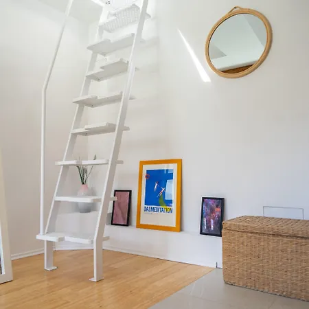 Cool Attic Marina In The Heart Of Apartmán Split
