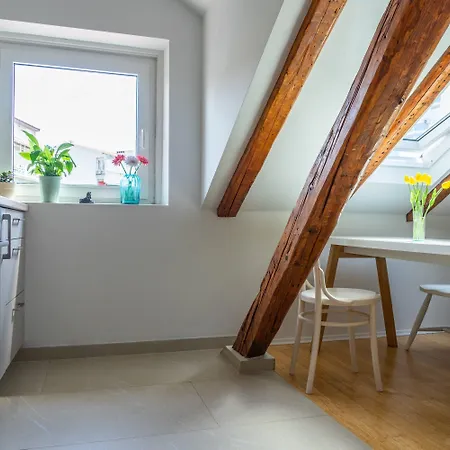 Apartmán Cool Attic Marina In The Heart Of