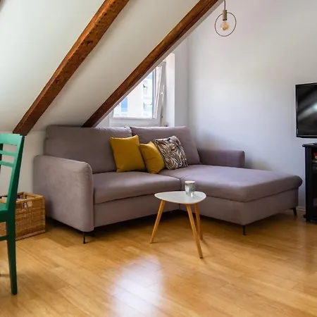 Cool Attic Marina In The Heart Of Apartman
