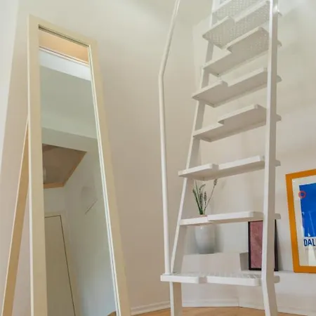 Daire Cool Attic Marina In The Heart Of