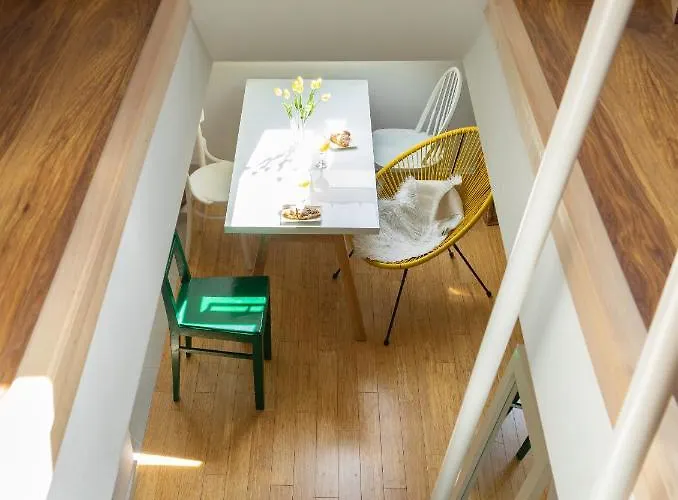 Cool Attic Marina In The Heart Of Apartment *