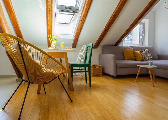 Cool Attic Marina In The Heart Of Apartment