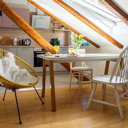 Cool Attic Marina In The Heart Of Appartement Split