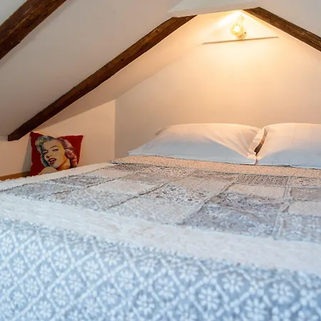 Cool Attic Marina In The Heart Of Appartement Split